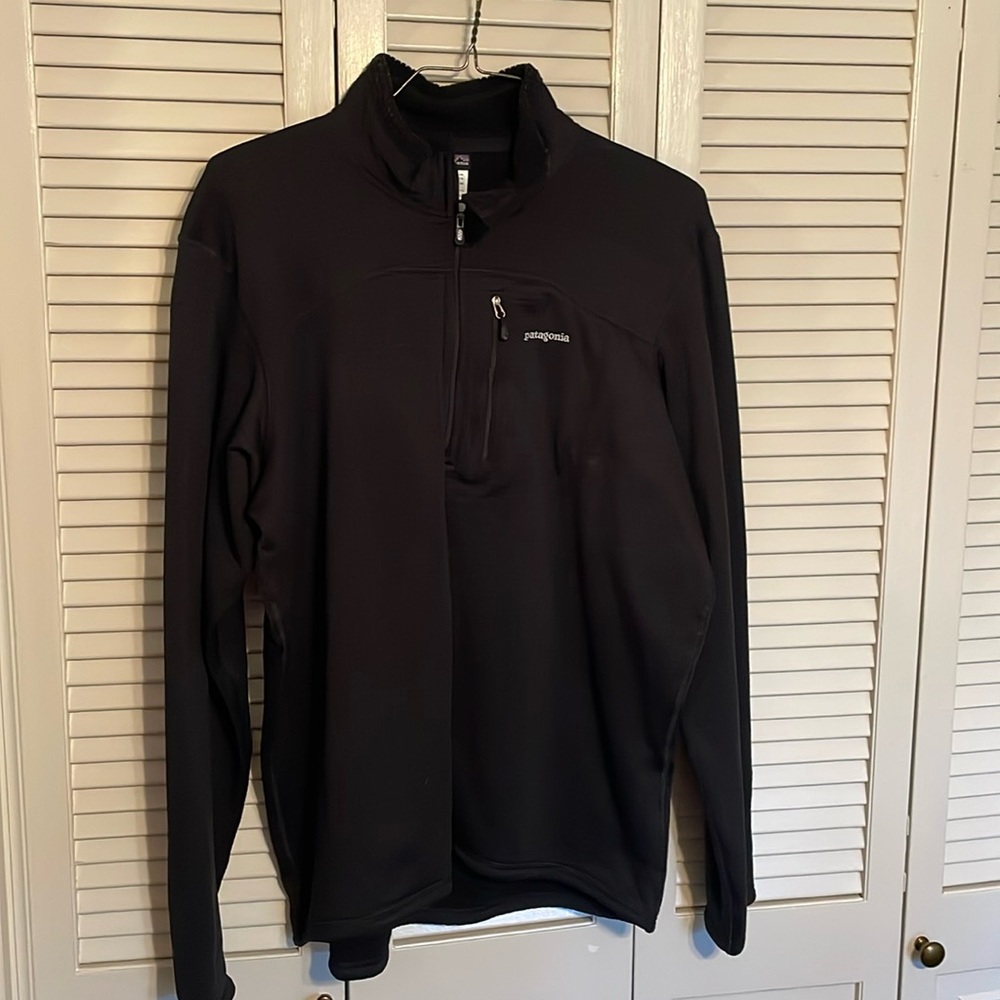 Men’s Patagonia thermal pullover